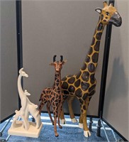 Collection of 3 giraffes - Haeger & more