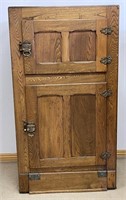 DESIRABLE 1910 SOLID ASH TWO DOOR ICE BOX/CHEST