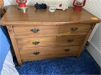 42" Chest of Drawers