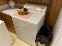 Maytag Electirc Dryer