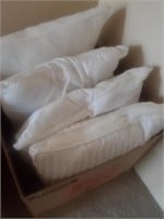 4pc Bed Pillows #1