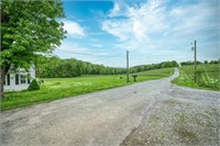 Tract 3 - 4.87+/- Acres with Barn