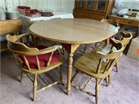 Vintage Early American Table W/ Extra 2 leaves 2