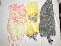 3 Vintage Aprons