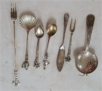 Condiment servers, marked Italy, ?sterling?