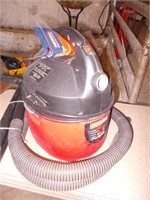 Craftsman 2HP Shop Vacc w/Hose, Attachments,