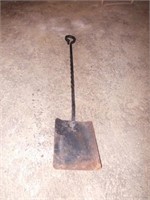 Wrought Iron Ash Shovel