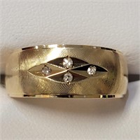 $4000 10K  Diamond(0.04ct) Ring
