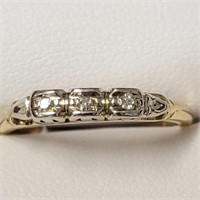 $1800 14K  Diamond(0.03ct) Ring