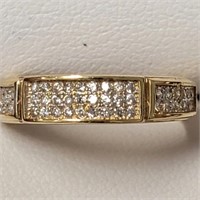 $1100 10K  Diamond(0.3ct) Ring
