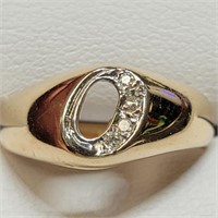 $1400 10K  Diamond(0.06ct) Ring
