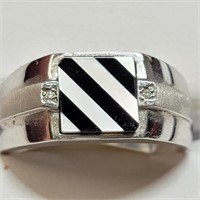 $2800 10K  Diamond(0.02ct) Ring