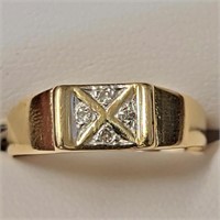 $1800 14K  Diamond(0.04ct) Ring