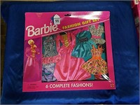 Barbie Fashion Gift Set MIB
