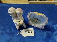 Precious Moments Sleigh S&P Shakers and Clock