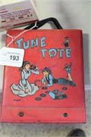 Vintage "Tune Tote" 45rmp Record Carrier