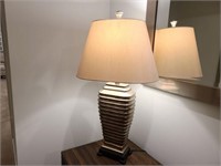 WOOD TABLE LAMP