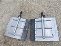 Set of chrome quarter truck fenders