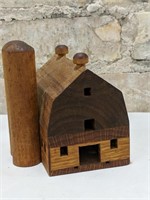 1987 Vintage Village Wooden Barn made in Fairfax