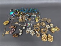 Miscellaneous Costume Jewelry Lot
