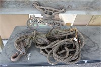 ROPE W/ SET OF METAL BLOCK & TACKLE