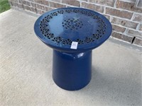 METAL ACCENT TABLE