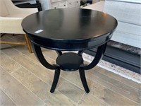 ROUND ACCENT TABLE