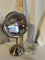 NICKEL FINISH VANITY LIGHTED MIRROR - MAGNIFIED