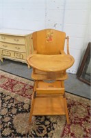 Vint wood Thayer high chair