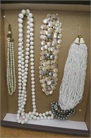 Vint costume jewelry lot,glass necklace+