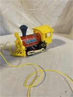 VINTAGE FISHER PRICE "TOOT TOOT" PULL TOY