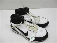 Nike Tennis Shoes Size 8 1/2