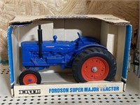 Ertl Fordson Super Major Tractor