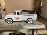 Structo Pressed Steel Tow Truck