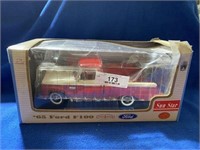 Die Cast '65 Ford F100 Truck