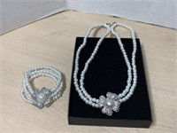 Boxed Set - Necklace, & Expanding Bracelet