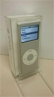 Apple iPod Nano W/ Cable