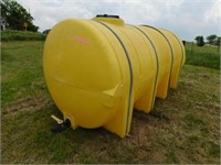 1,000 gallon yellow poly tank