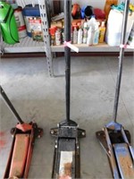 XL 3.5 ton floor jack, works