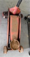 Red 1 ton floor jack, not working