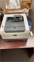 Brothers printer HL5240 with toner and extra