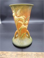 Roseville Lily Vase, #136, 9"