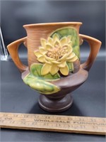 Roseville Water Lily Handled Vase