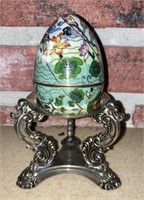Oriental brass egg w/stand