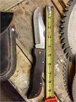 vintage Maxam pocket knife with sheath