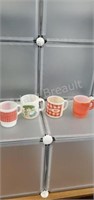 4 vintage coffee cups - glasbake, Fire King,