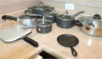 Farberware Pots & Pans+  Cast Iron Skillet