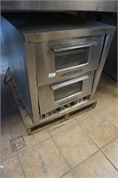 1X COUNTERTOP PIZZA OVEN W/ STAND