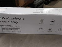 LED aluminum desk lamp