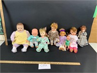 Lot of 8 dolls-see description